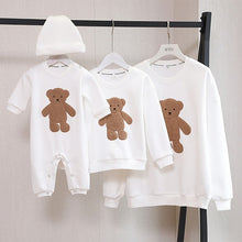 Laden Sie das Bild in den Galerie-Viewer, Teddy Family Pulli`s
