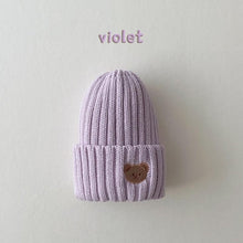 Laden Sie das Bild in den Galerie-Viewer, Cotton Beanie &quot;BEAR&quot;
